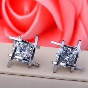 NEW Silver Solitaire Diamond 3D Caged Studs